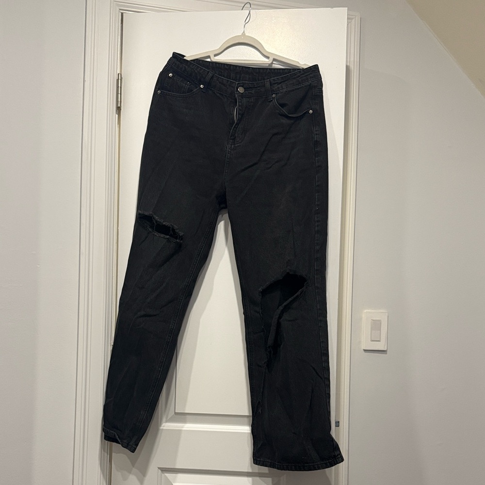 Classic Black Straight Leg Women's Jeans